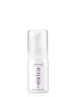 Callusan EXTRA pianka do stóp 10% mocznika na bardzo suchą i pękającą skórę 40 ml