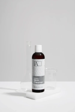 Arkada’s Skin Cleaner płyn do oczyszczania skóry i paznokci przed zabiegiem 250 ml