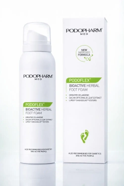 PODOFLEX® Odświeżająca bioaktywna pianka do stóp z ekstraktami ziołowymi 125 ml